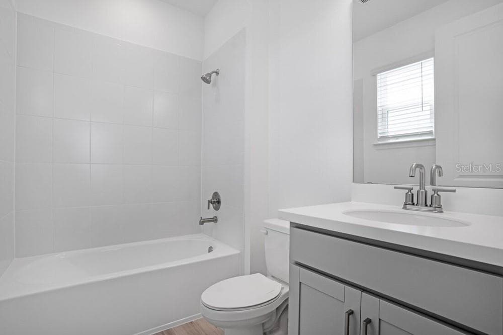 735 STEEL DRIVE — photo 29 of 44