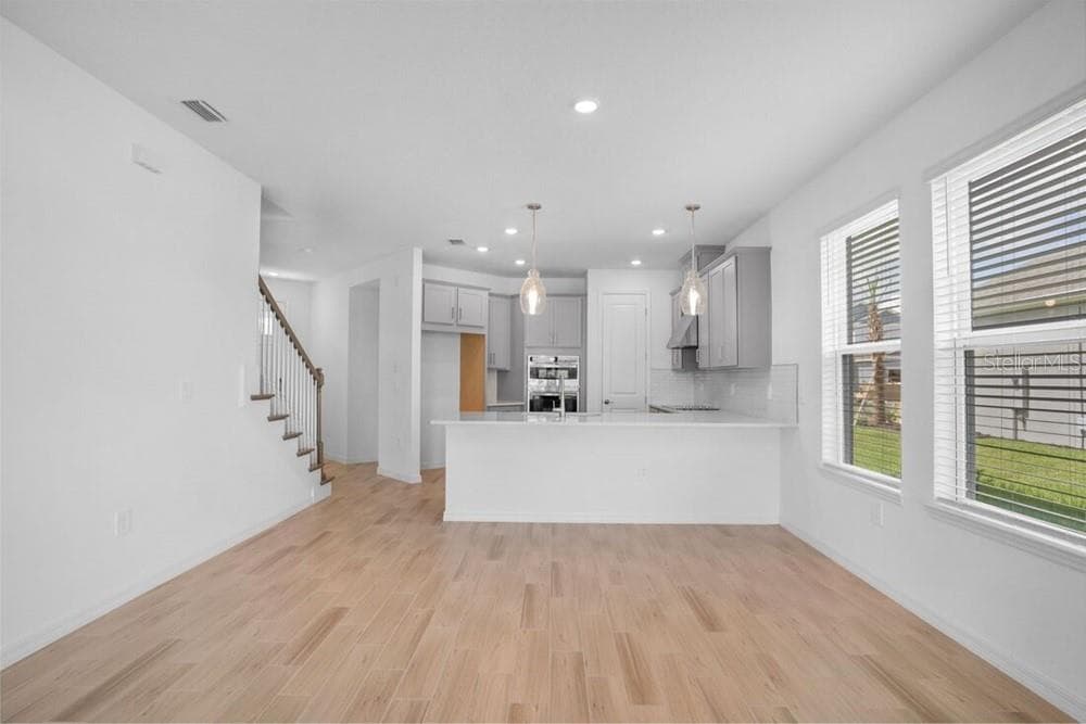 735 STEEL DRIVE — photo 12 of 44