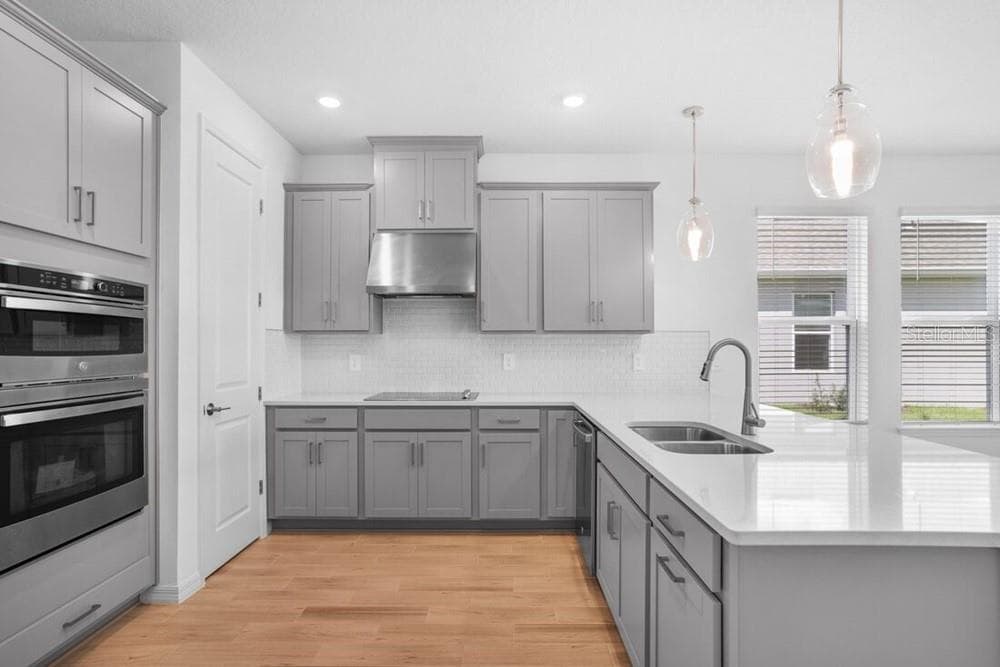 735 STEEL DRIVE — photo 6 of 44