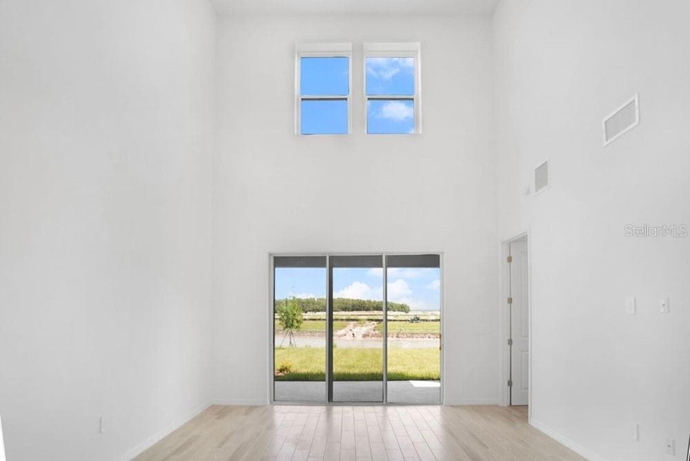 735 STEEL DRIVE — photo 15 of 44