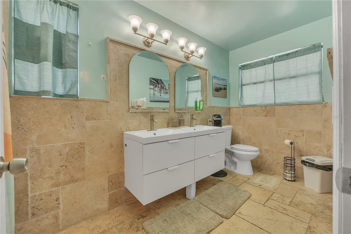 135 PARK AVENUE — photo 15 of 65