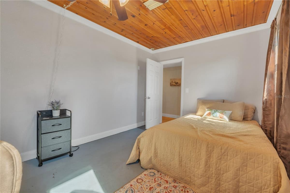 135 PARK AVENUE — photo 19 of 65