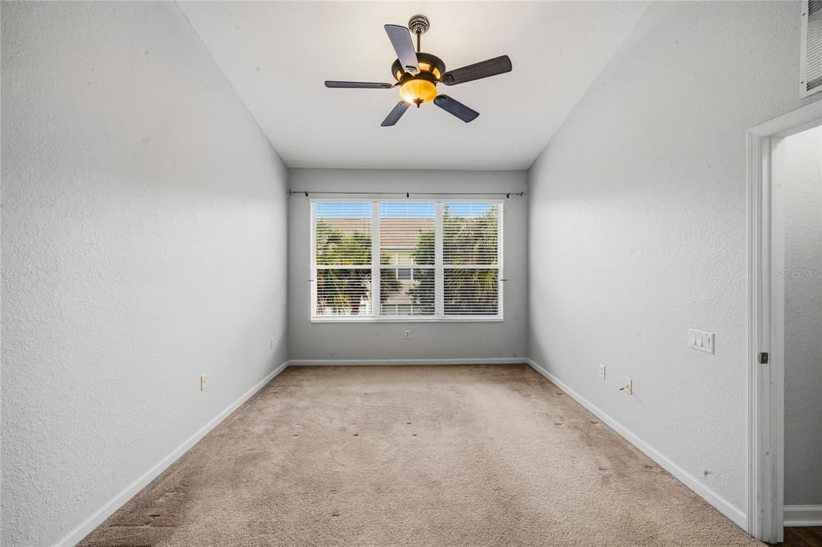 417 HILGARD COVE — photo 14 of 37
