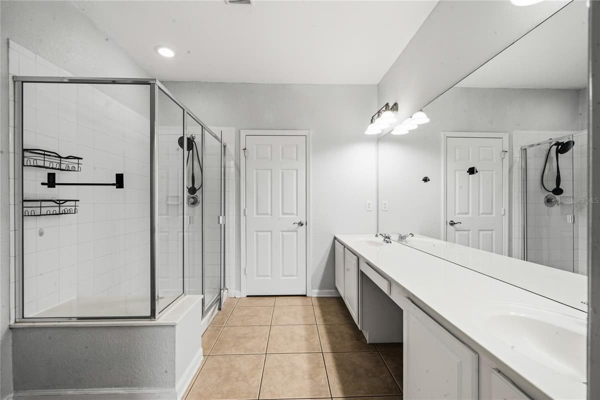 417 HILGARD COVE — photo 21 of 37