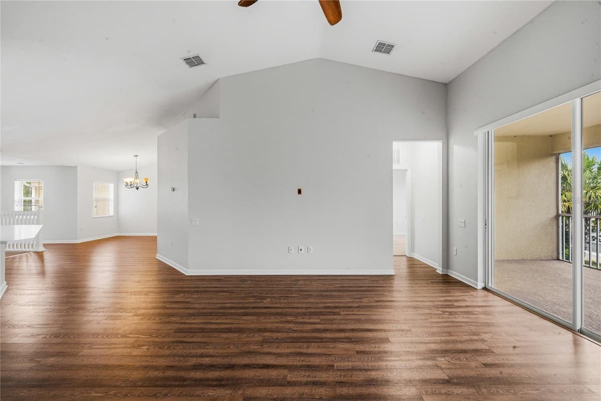 417 HILGARD COVE — photo 6 of 37
