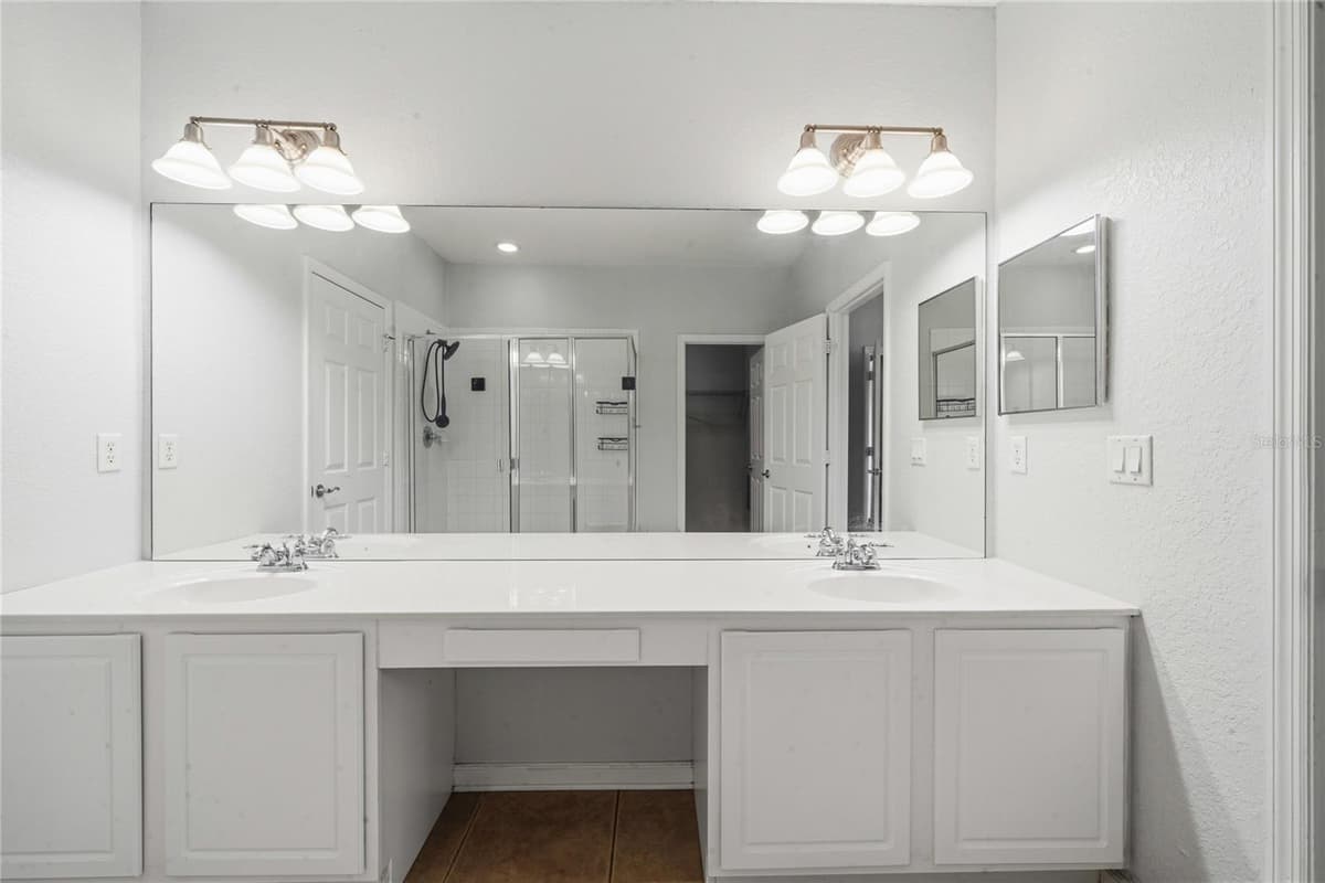 417 HILGARD COVE — photo 20 of 37