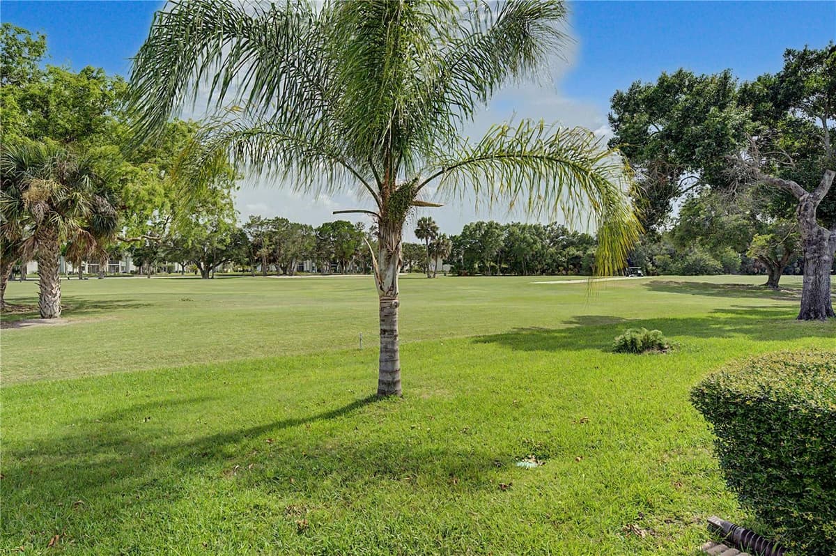 450 CYPRESS CREEK CIRCLE — photo 42 of 74