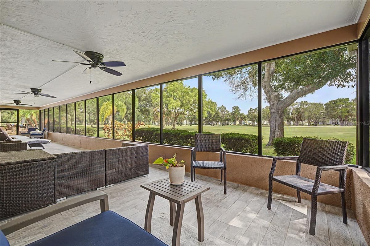 450 CYPRESS CREEK CIRCLE — photo 33 of 74