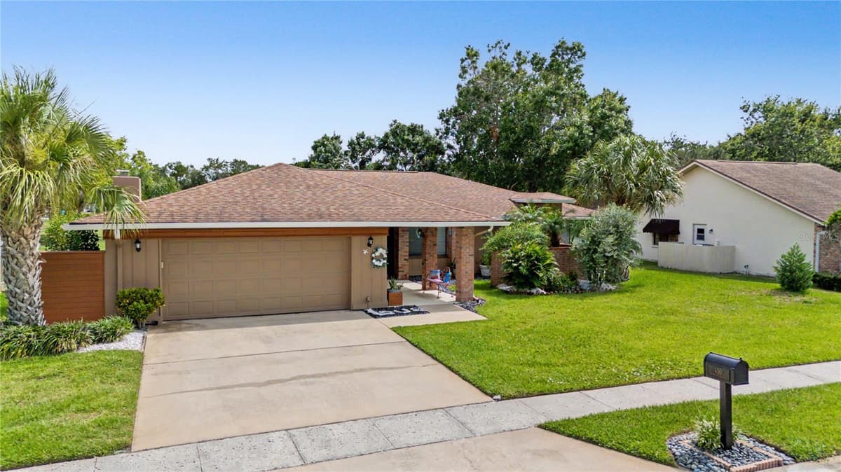 450 CYPRESS CREEK CIRCLE — photo 49 of 74
