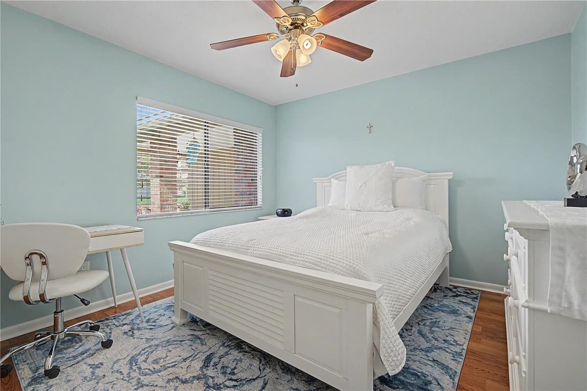 450 CYPRESS CREEK CIRCLE — photo 27 of 74