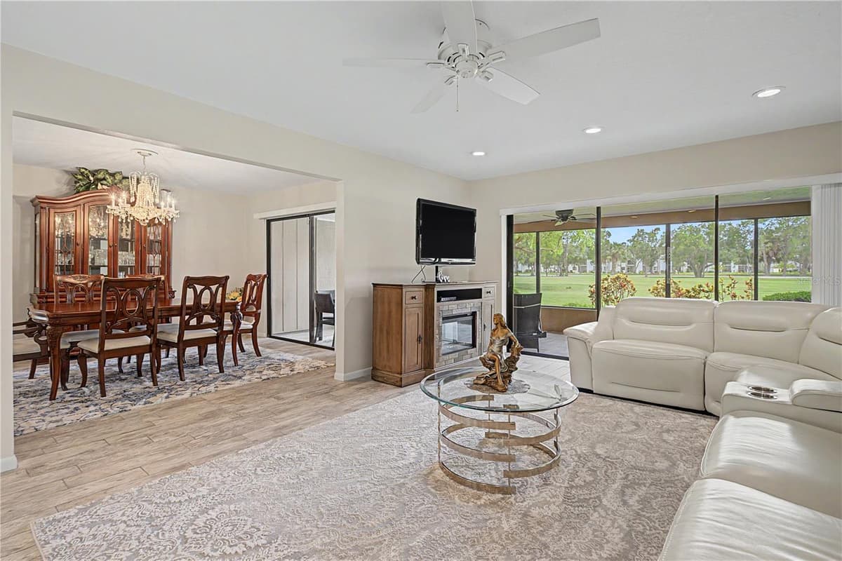 450 CYPRESS CREEK CIRCLE — photo 8 of 74