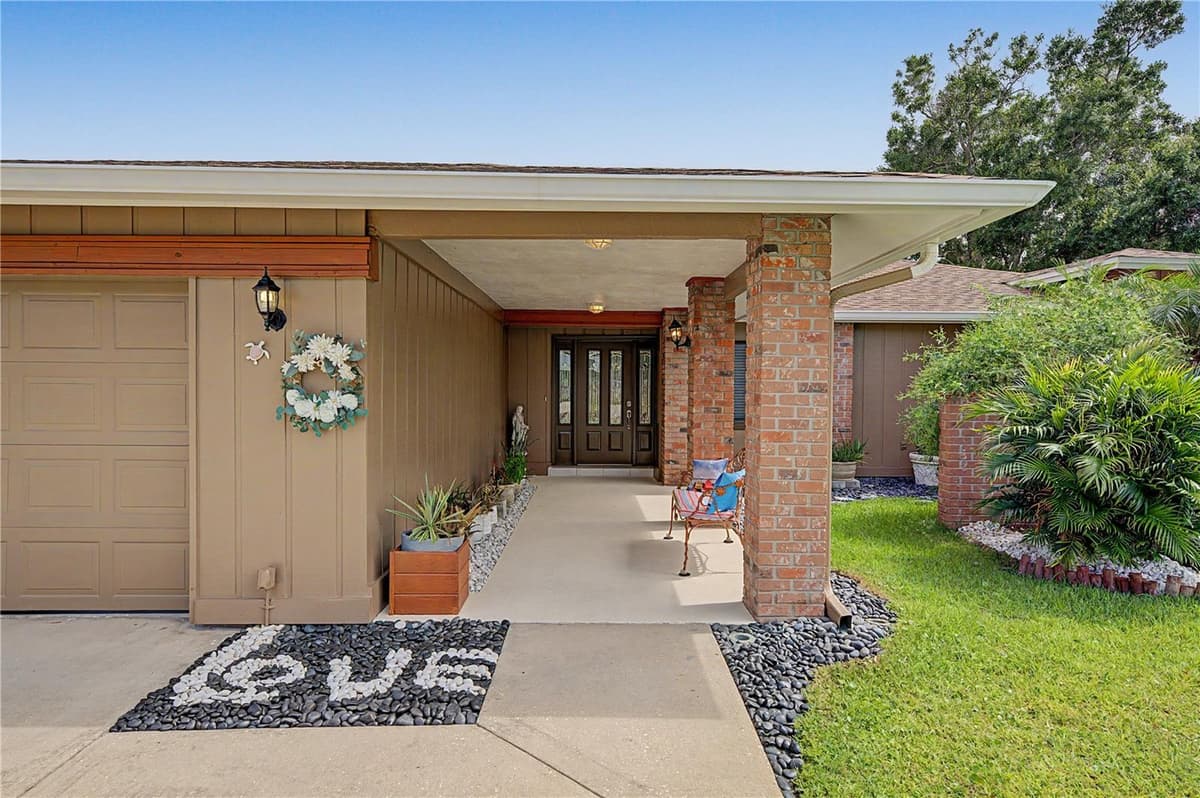 450 CYPRESS CREEK CIRCLE — photo 4 of 74