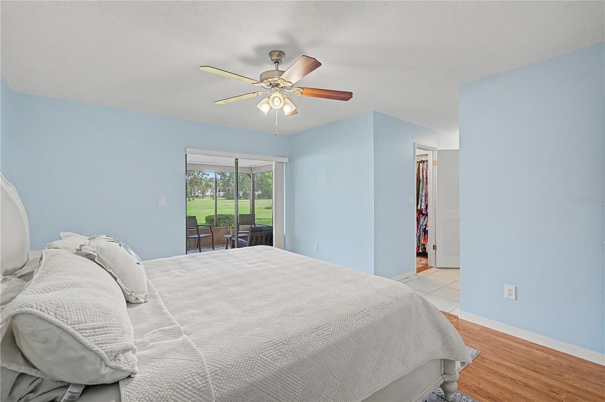 450 CYPRESS CREEK CIRCLE — photo 22 of 74