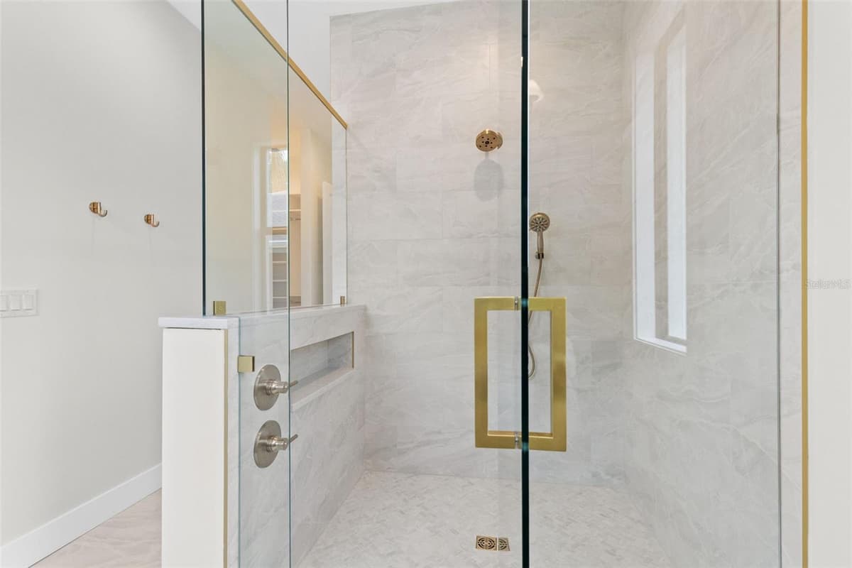 4302 OBISPO STREET — photo 45 of 54