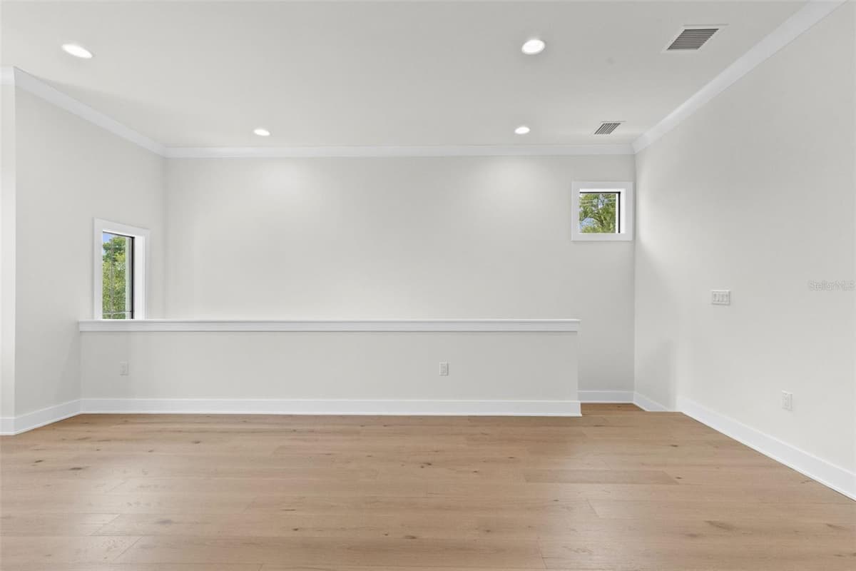 4302 OBISPO STREET — photo 20 of 54