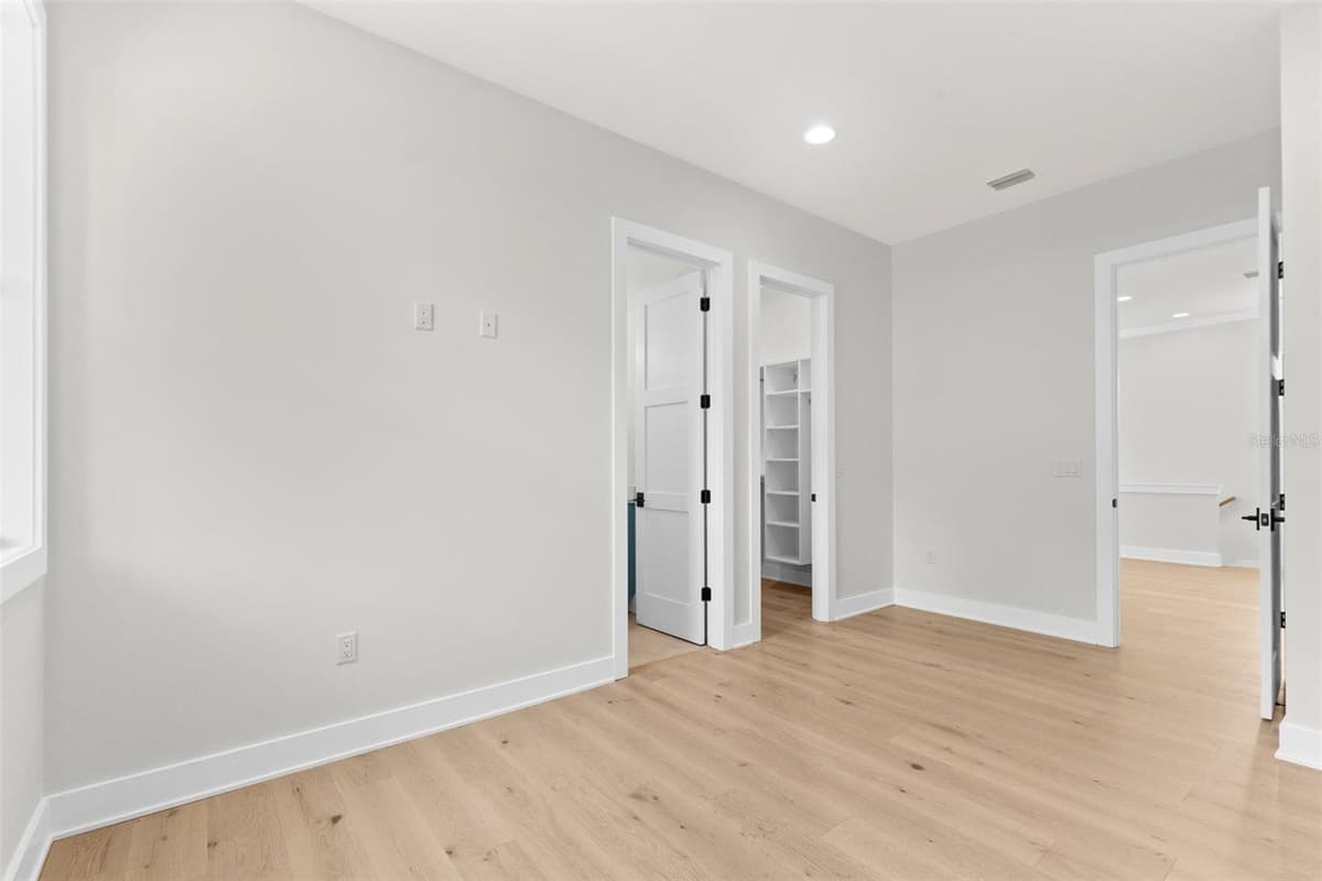 4302 OBISPO STREET — photo 29 of 54