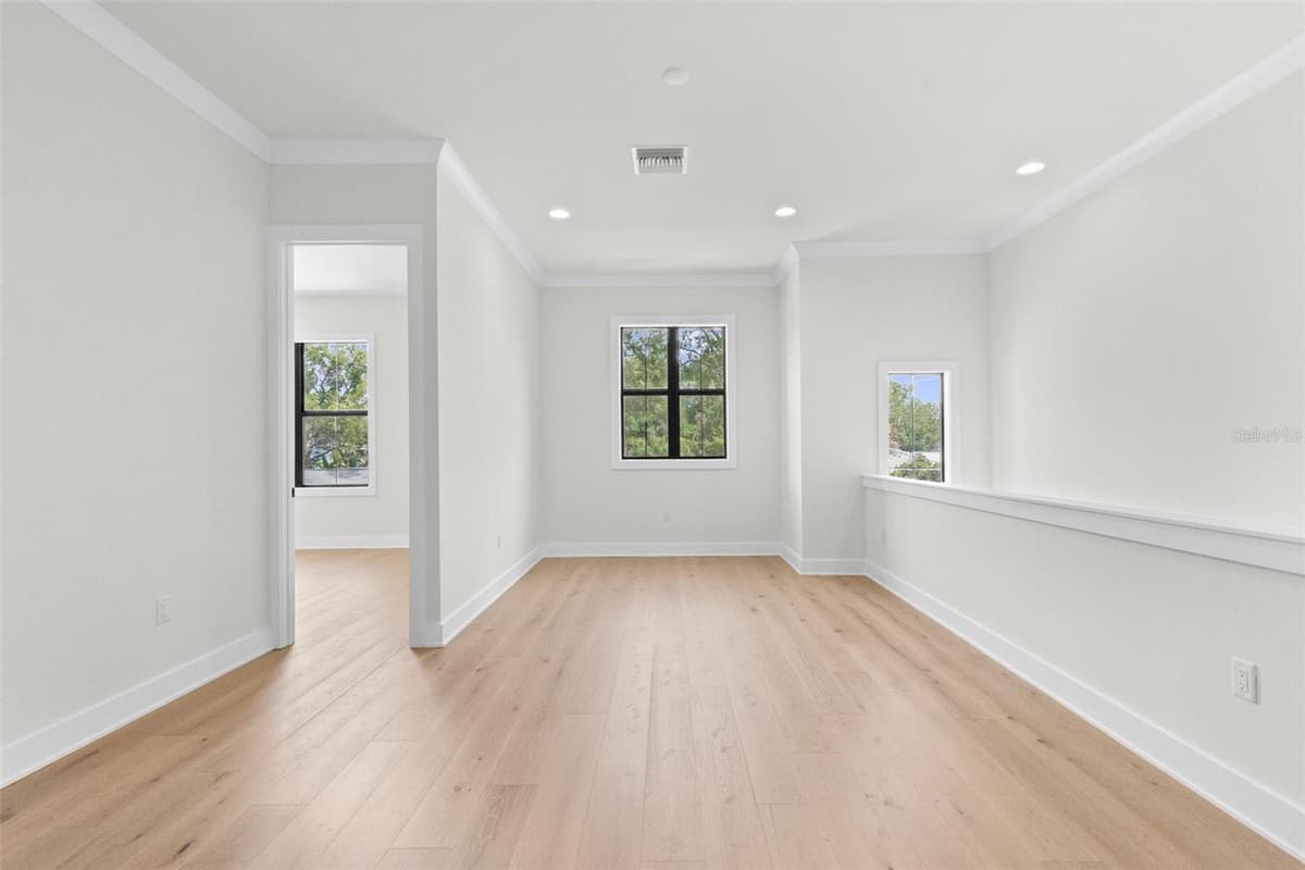 4302 OBISPO STREET — photo 22 of 54