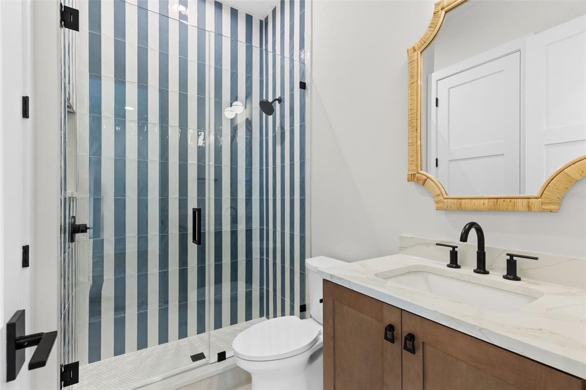 4302 OBISPO STREET — photo 36 of 54