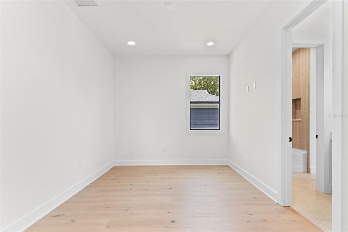 4302 OBISPO STREET — photo 30 of 54
