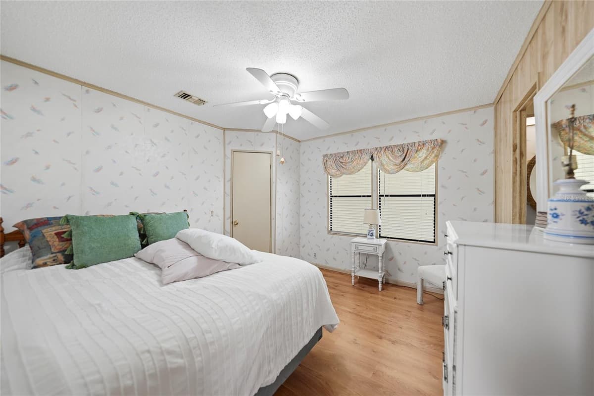 16209 ASHEBORO COURT — photo 29 of 55