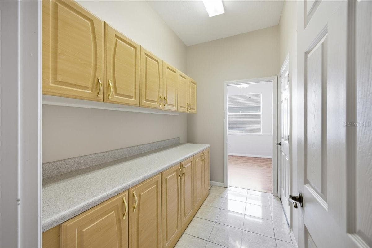 794 WOLF CREEK STREET — photo 19 of 42
