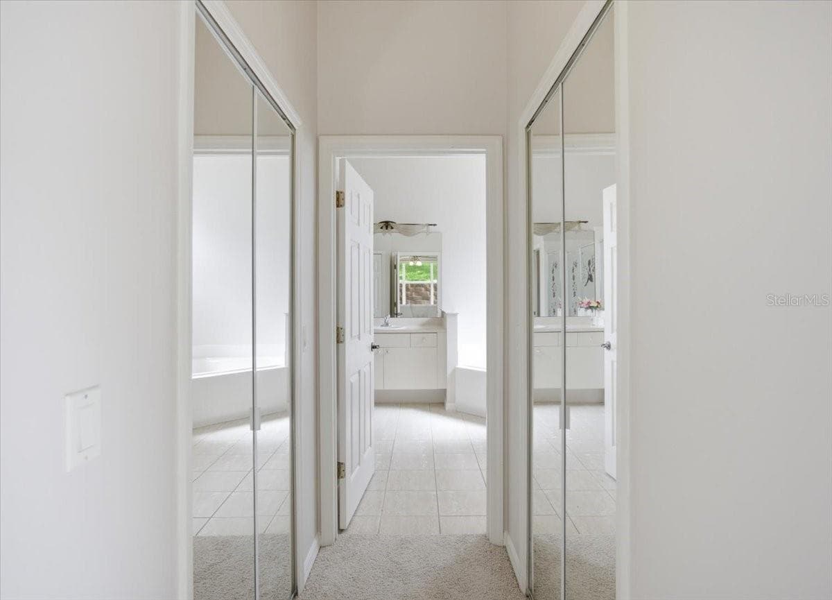 794 WOLF CREEK STREET — photo 13 of 42
