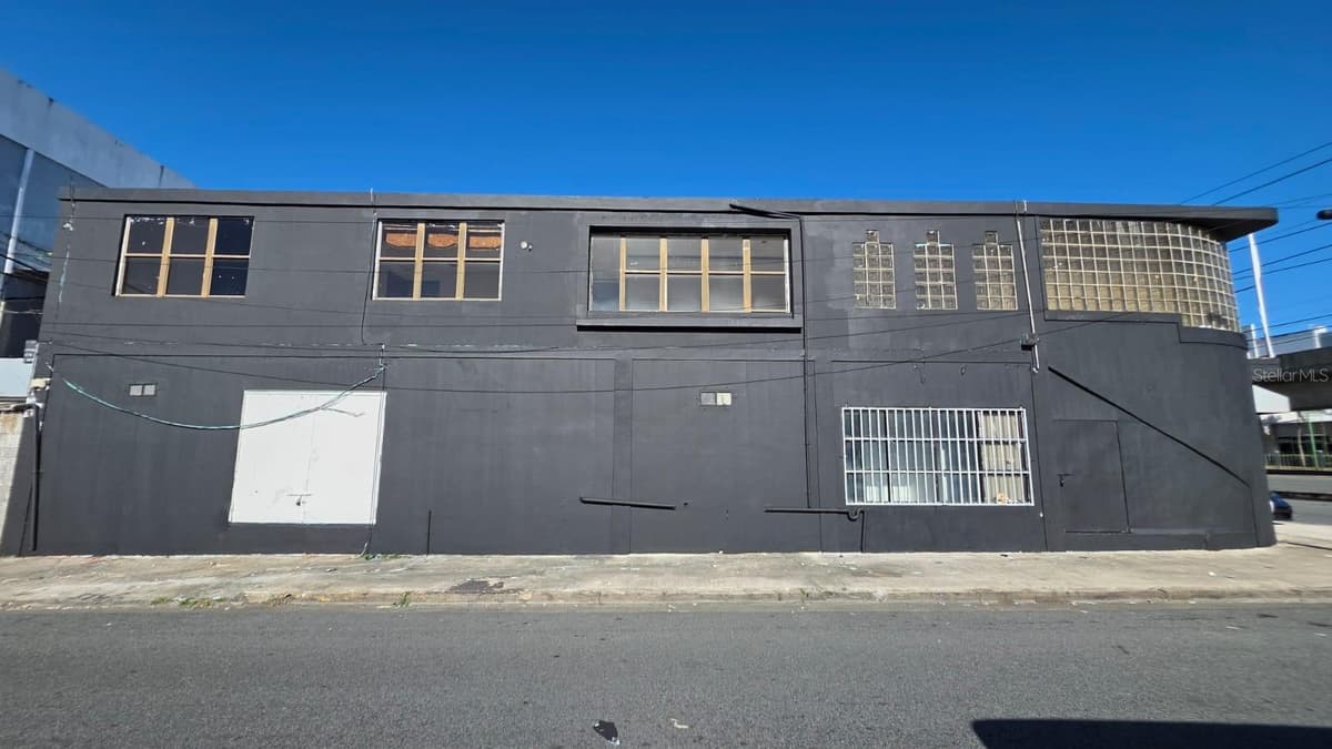 D4 SANTA CRUZ MARGINAL ST — photo 2 of 3