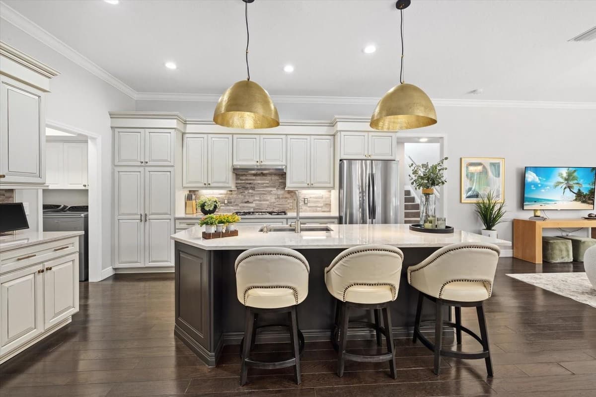 7574 TORI WAY — photo 6 of 39