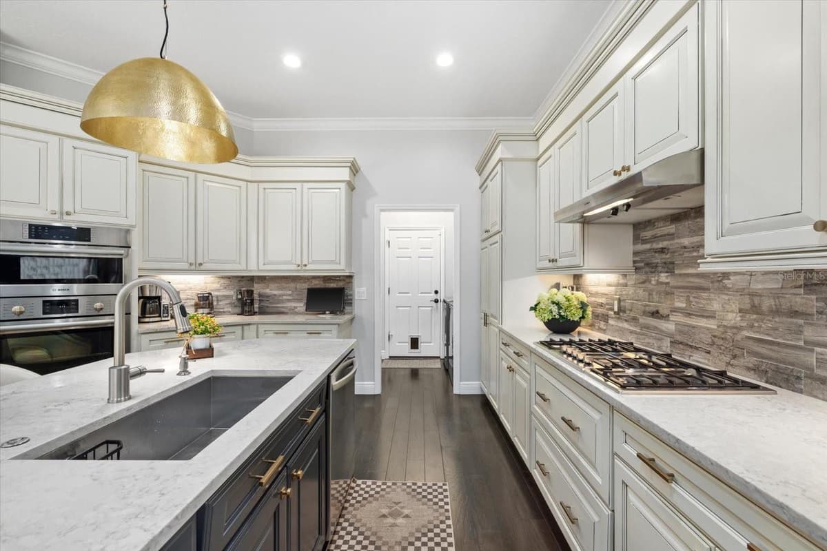 7574 TORI WAY — photo 9 of 39