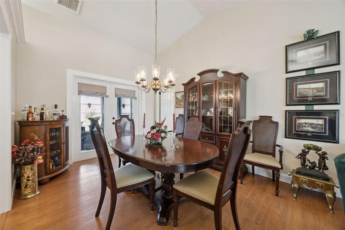 204 BLUEBIRD TRAIL — photo 11 of 34