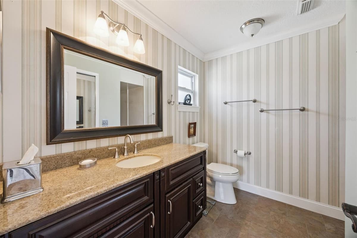 204 BLUEBIRD TRAIL — photo 17 of 34