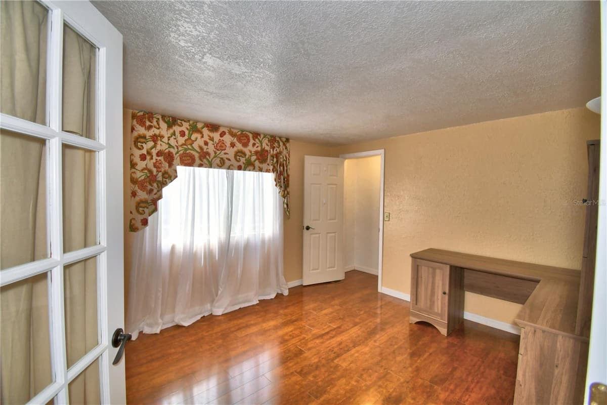 151 HOLIDAY LANE — photo 33 of 50