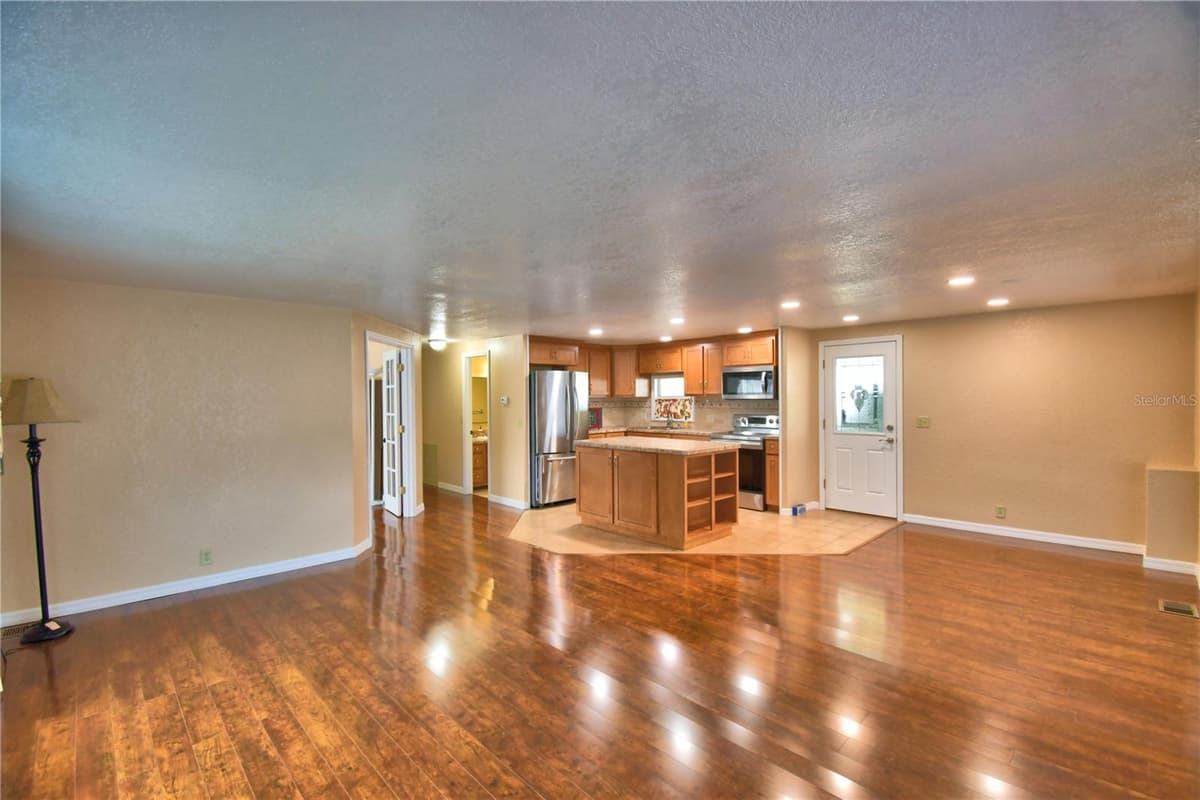 151 HOLIDAY LANE — photo 14 of 50