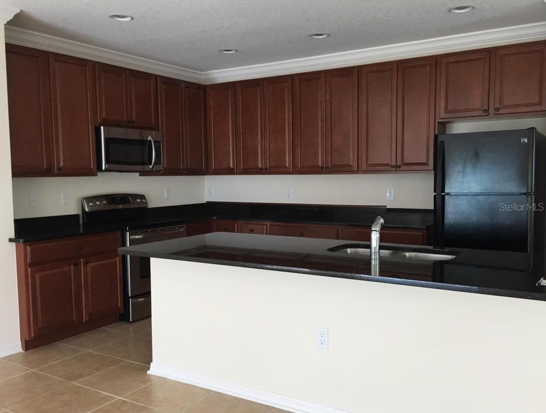 3938 SUNSET COVE DRIVE — photo 4 of 13