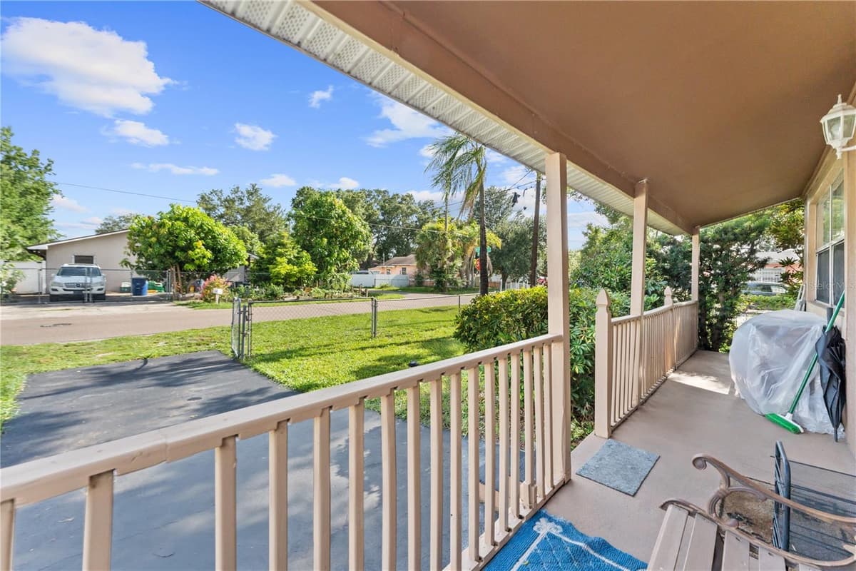 2615 COMANCHE AVENUE — photo 34 of 52