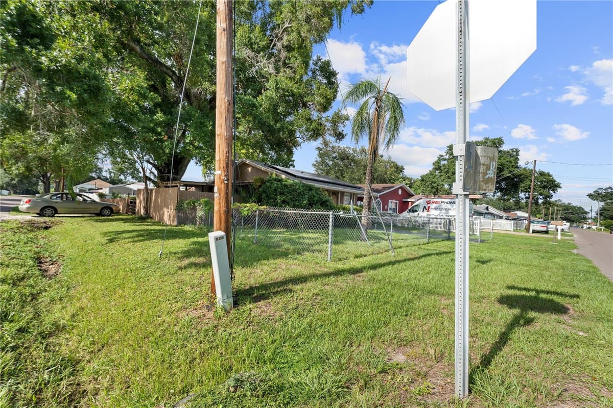 2615 COMANCHE AVENUE — photo 44 of 52