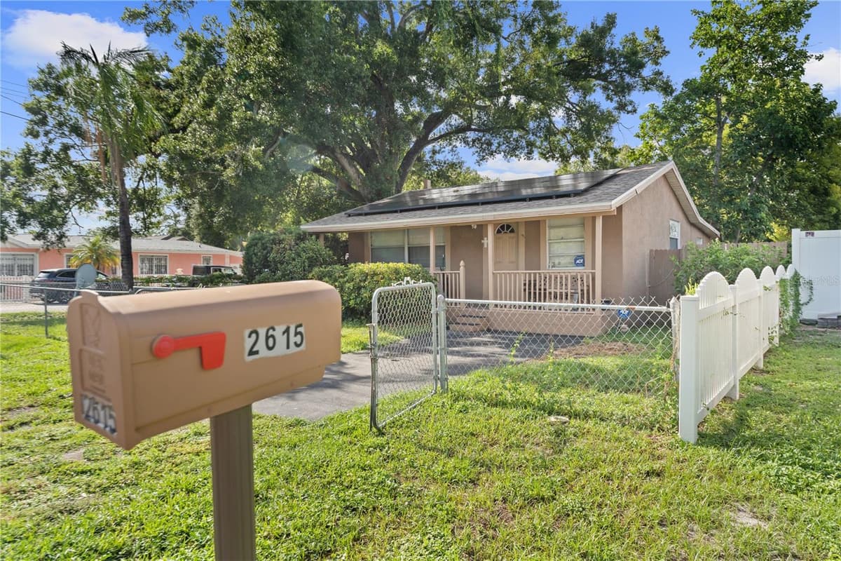 2615 COMANCHE AVENUE — photo 40 of 52