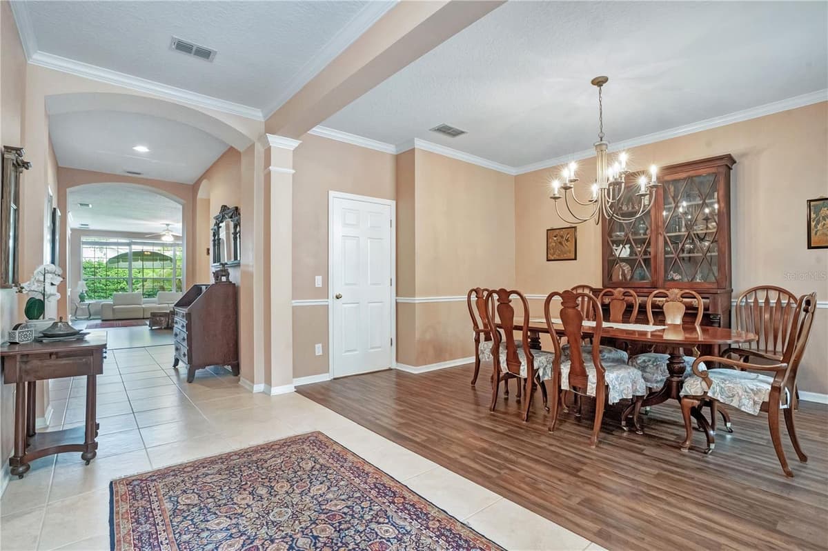 8344 BOWDEN WAY — photo 4 of 44