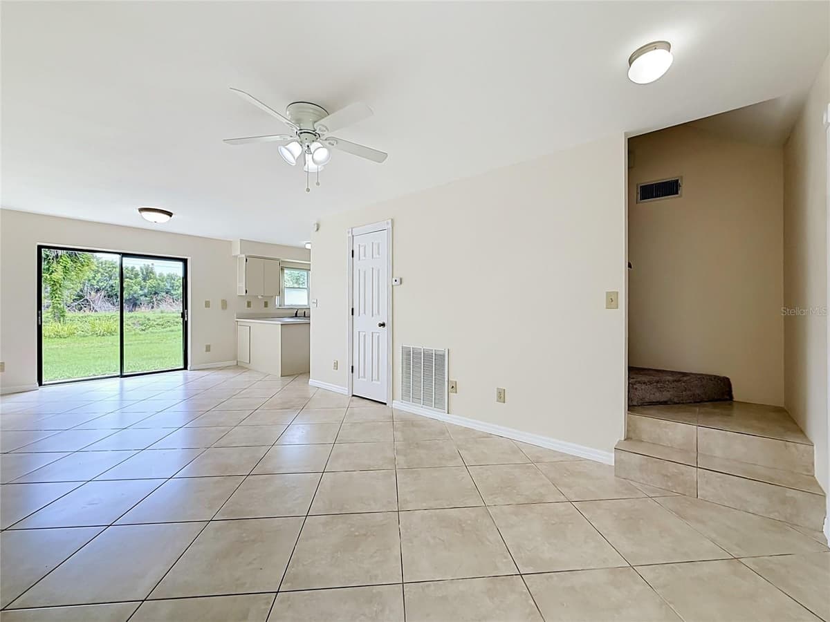 1718 ADAMS CIRCLE — photo 6 of 57