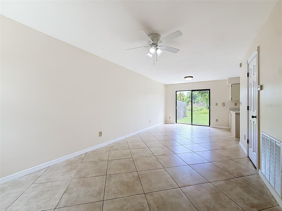 1718 ADAMS CIRCLE — photo 7 of 57