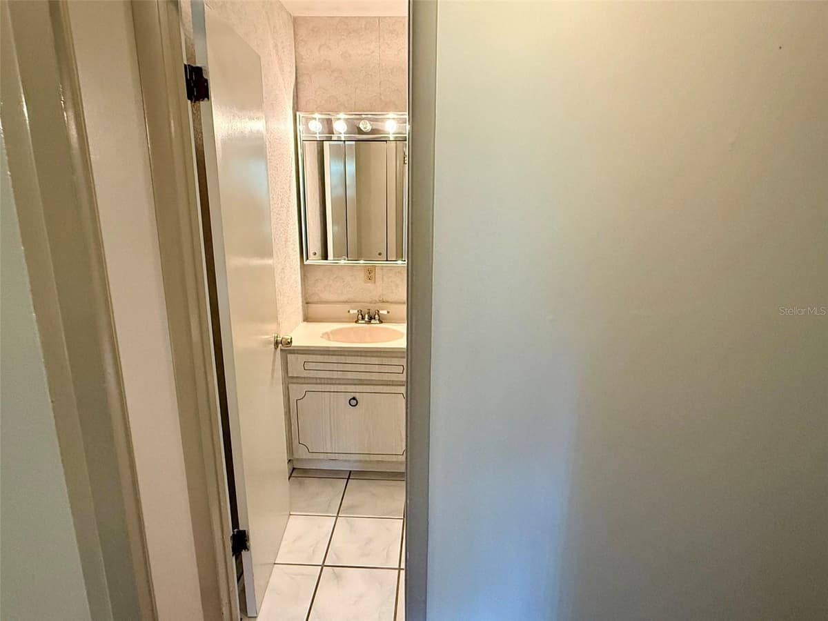 11215 RUSSELL DRIVE — photo 45 of 83