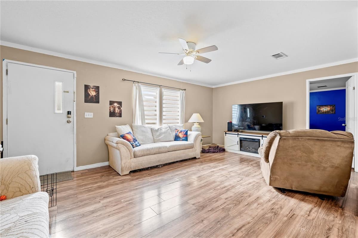 12275 CROSS STREET — photo 3 of 28