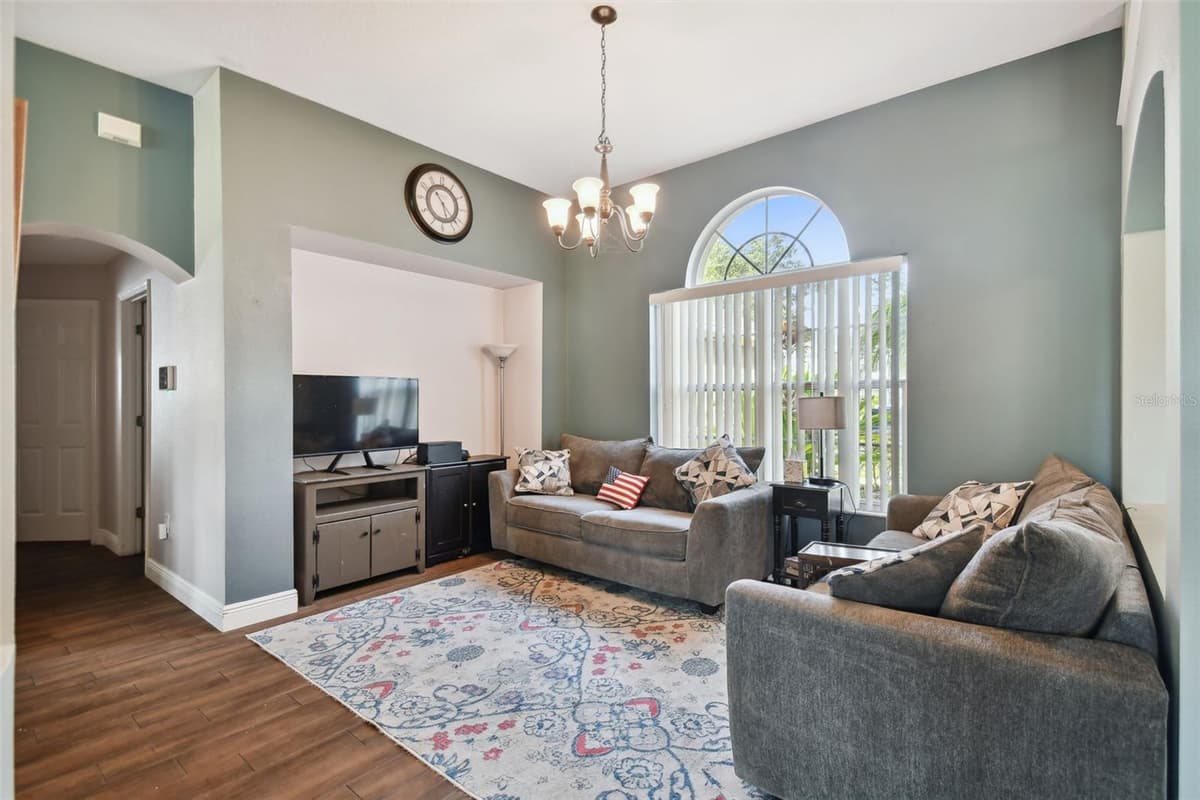 16920 FALCONRIDGE ROAD — photo 3 of 33