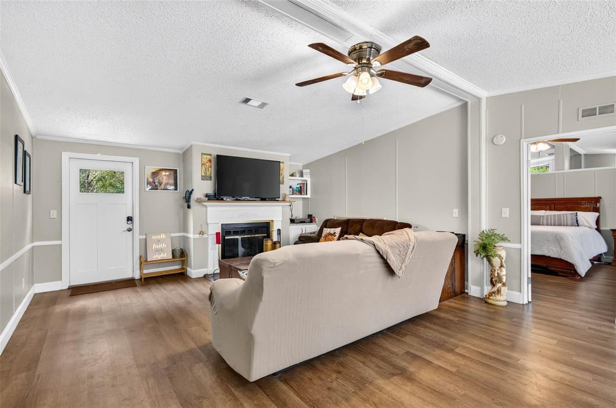 12641 IDLEWOOD DRIVE — photo 7 of 35