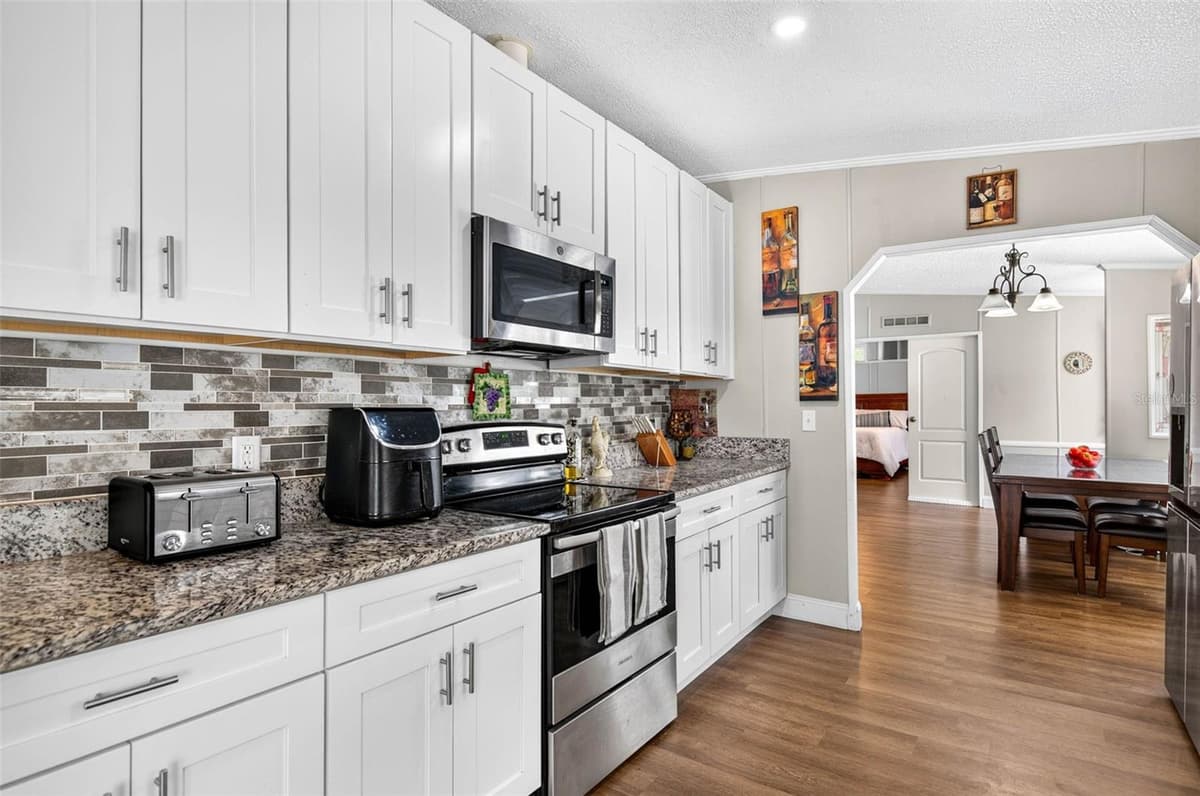 12641 IDLEWOOD DRIVE — photo 11 of 35