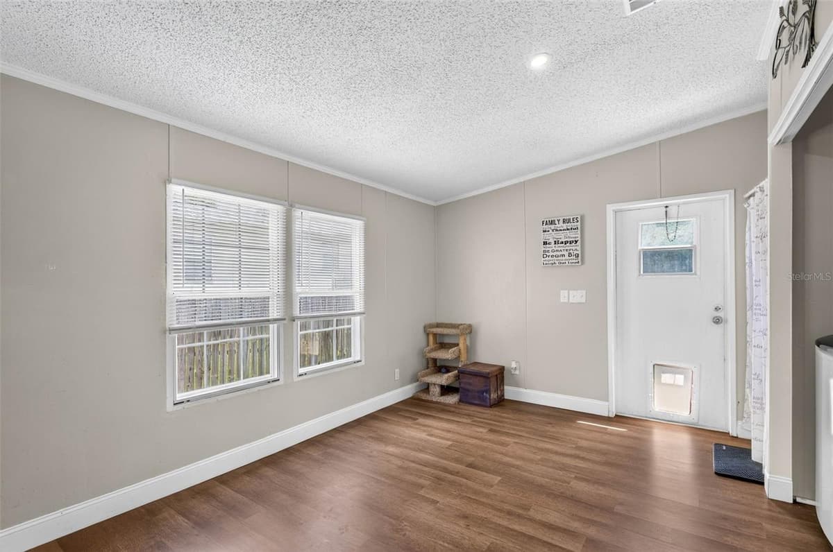 12641 IDLEWOOD DRIVE — photo 14 of 35