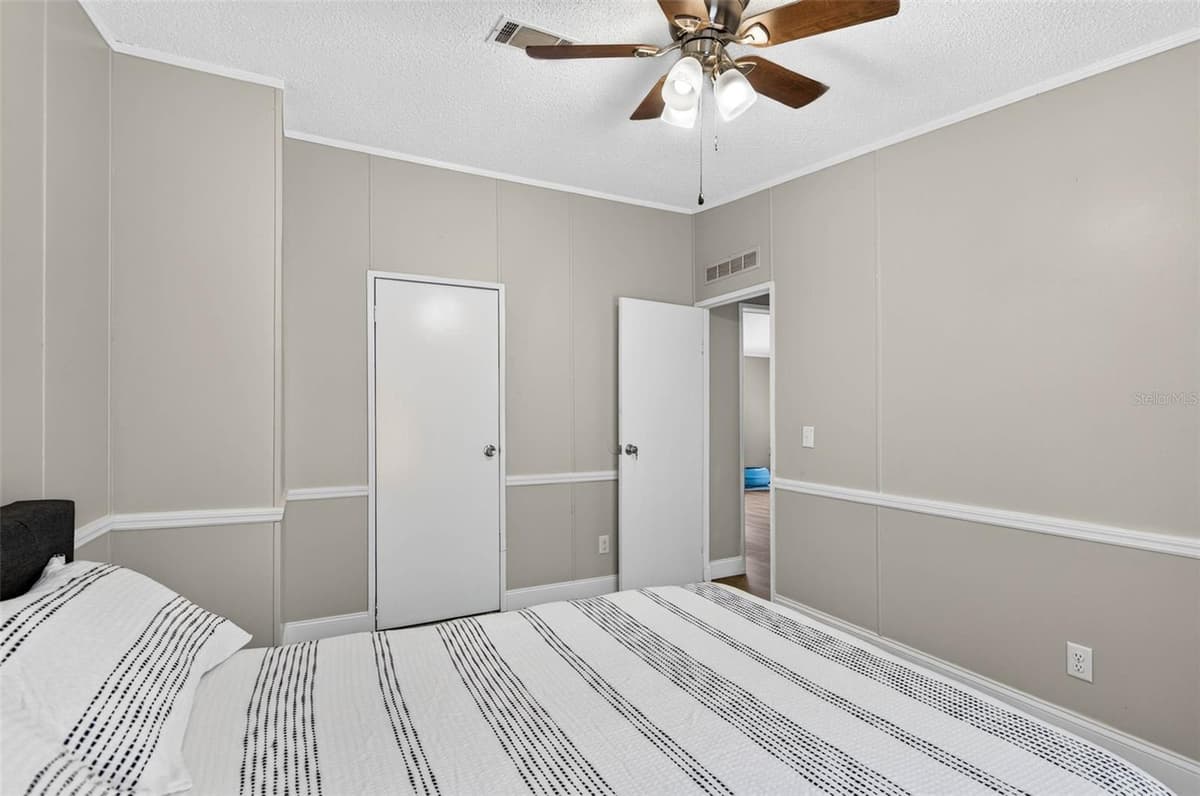 12641 IDLEWOOD DRIVE — photo 20 of 35
