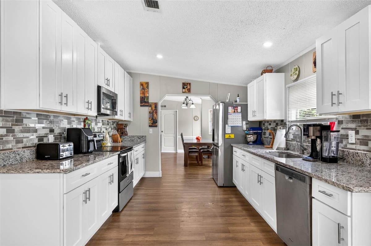 12641 IDLEWOOD DRIVE — photo 12 of 35