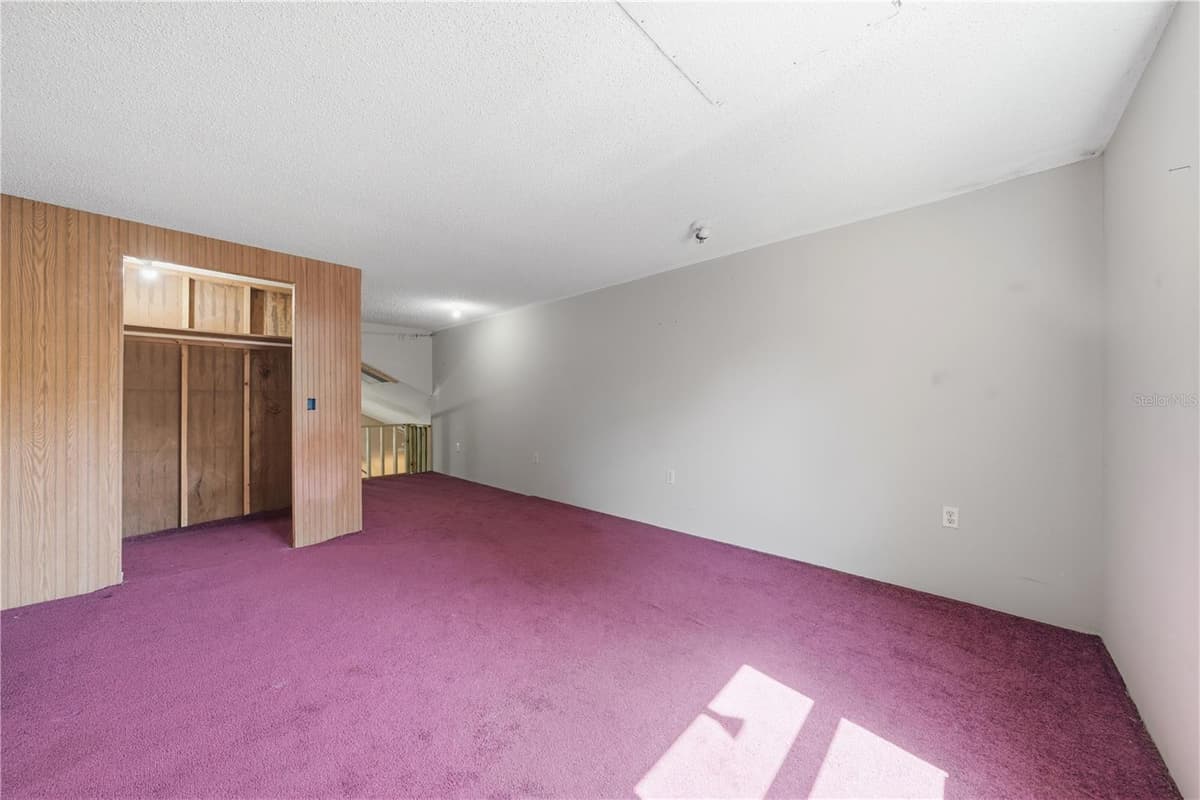 163 ORANGE AVENUE — photo 23 of 49