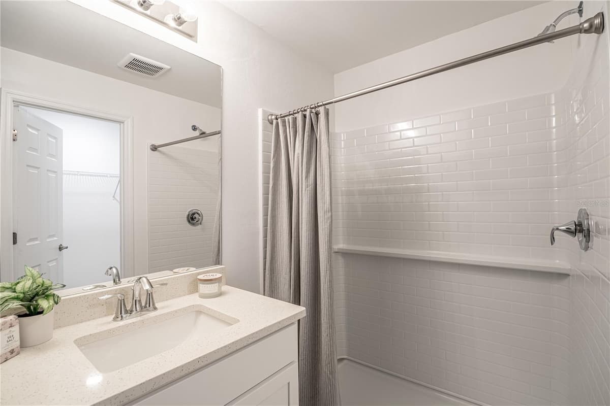 364 LINDON STREET — photo 6 of 9